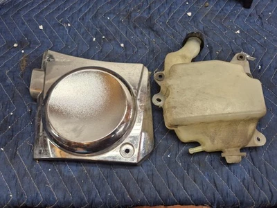 2007 Kawasaki Vulcan VN 900 VN900 Custom Coolant Bottle Reservoir & Cover - Image 1 of 4