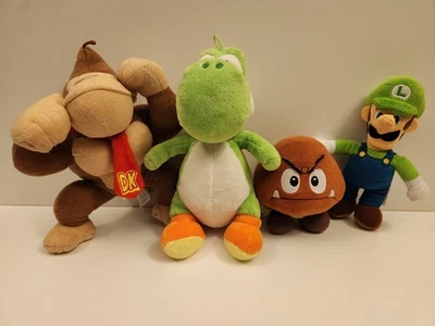 Lote de peluches Super Mario Nintendo Luigi Donkey Kong Yoshi Mushroom Foto 1 de 4