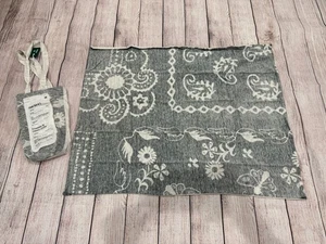 Urban Outfitters Standard Pillow Shams Set of 2 Grey White Floral NEW B7 - Picture 1 of 5