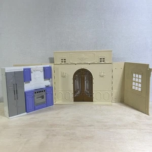 Bratz World House Folding Mansion Dolls Playset MGA Entertainment 2001 RARE READ - Picture 1 of 7