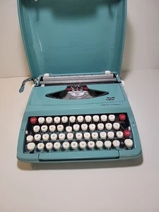 Vintage Teal Blue SCM Smith Corona "Skyriter” Typewriter In Case w/o Ribbon - Picture 1 of 10