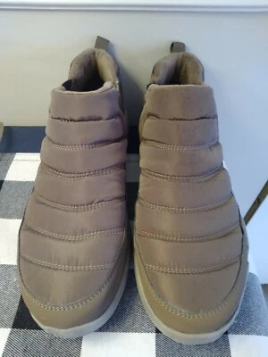 Ladies Ryka All Weather Quilted Slip On Sneaker..sz 9.5 - Image 1 of 4