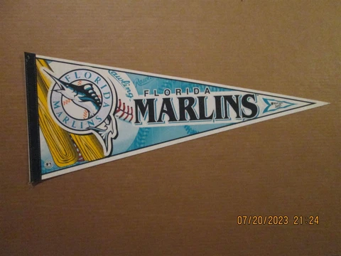 MLB Florida Marlins Vintage Circa 1999 Edition #5 Team Logo Baseball Pennant Cover