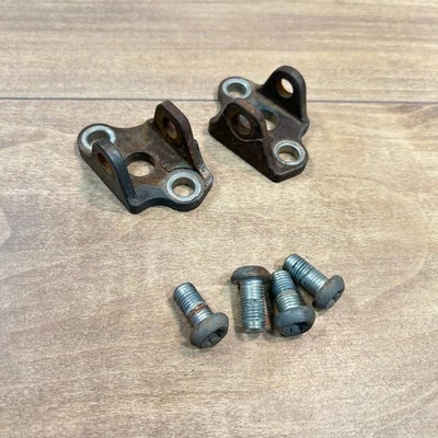 Yamaha YZ250F YZ 250F 2006 06-09/soportes de montaje de estriba OEM Foto 1 de 3