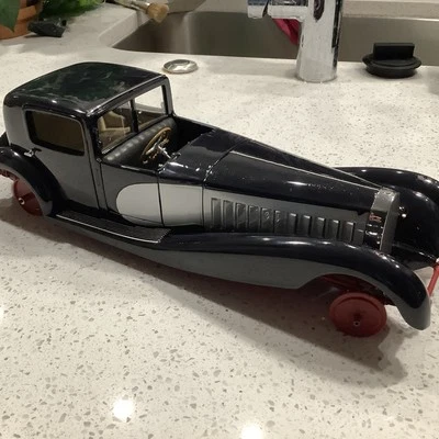 1:16 Diecast 1931 Bugatti Royale Coupe De Ville Parts Car By Franklin Mint - Image 1 of 4