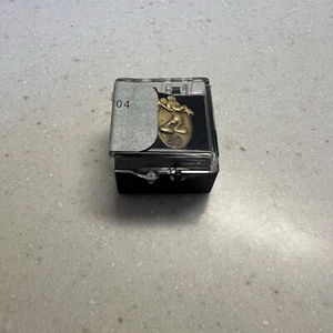 Walt Disney World 20 Year Cast Member Service Award Pin Mickey New in Box #6014 - Picture 1 of 1