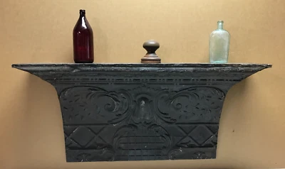 Estante arquitectónico grande con manto de hojalata marrón recuperado en relieve de colección antiguo 1876-23B Foto 1 de 4