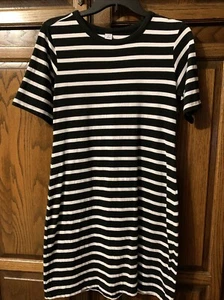 Vestido camisero de manga corta a rayas blanco y negro Old Navy para mujer talla mediana - Imagen 1 de 9