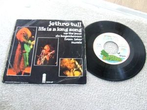 7" SINGLE PICTURE SLEEVE JETHRO TULL LIFE IS A LONG SONG 11014AT - Picture 1 of 2