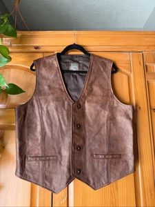 Wilsons Leather Men’s Brown Leather Vest  Size L, Classic Western Style - Picture 1 of 13