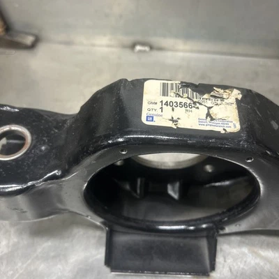 Corvette 1965-1982 GM NOS RH rear trailing arm #14035664 - Image 1 of 4