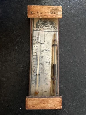 Antiguo barómetro de casa de campo - Combo de vidrio de tormenta y termómetro - Madera de principios de 1900 Foto 1 de 2