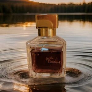 Maison Francis Kurkdjian gentle Fluidity Gold ™ 2.4oz/70ml - Picture 1 of 3