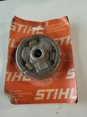NUEVO OEM STIHL MOTOSIERRA EMBRAGUE 042 048 AV 042AV 048AV O42 AV 1117-160-2005 Foto 1 de 2