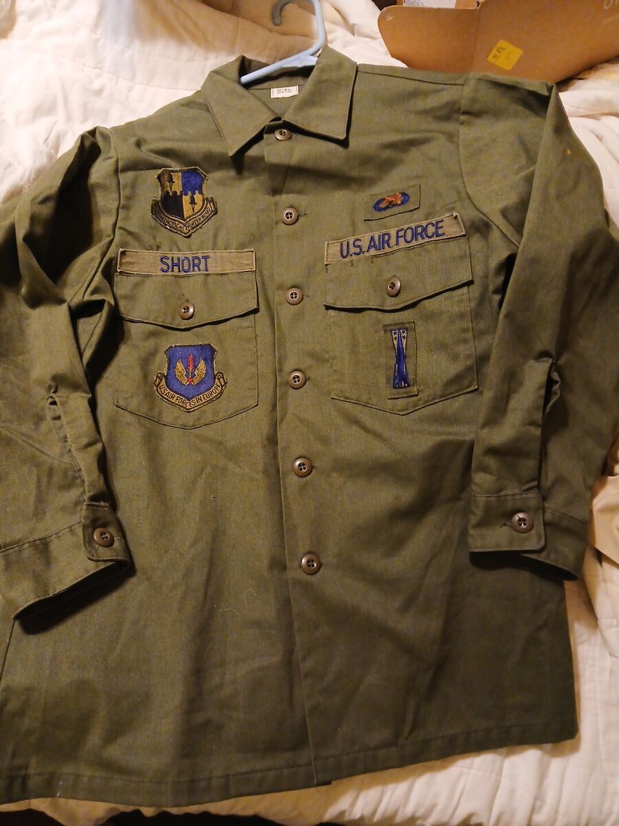 Vintage Air Force Uniform InAir Force Collectibles (UnKNOWn Vintage Air Force Uniform InAir Force Collectibles (UnKNOWn