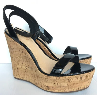 Schutz - US 9.5/EU 40.5 - “Eduarda” Sandalia de charol negro cuña de corcho Foto 1 de 4
