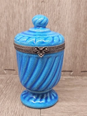 Maceta de cerámica azul con cierre de plata 1920 Foto 1 de 4