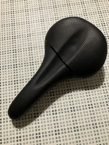 BOARDMAN VELO BIKE SADDLE / SEAT Genuine Bicycle Seat Black Hybrid - Picture 1 of 13