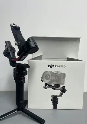 DJI RS 4 Pro Combo Gimbal Stabilizzatore Combo - Immagine 1 di 4