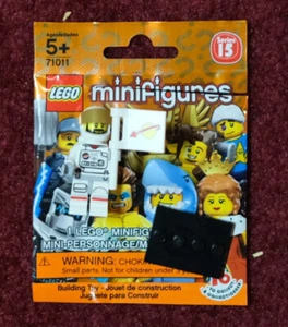 LEGO 71011 Astronaut Opened CMF series 15 - Picture 1 of 2