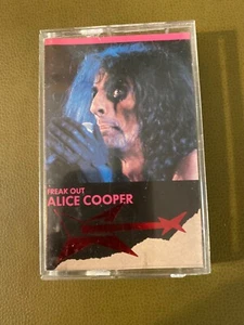 Alice Cooper *Freak Out *cassette tape *NM/NM *Netherlands *Solid Rock 1204 * - Picture 1 of 5