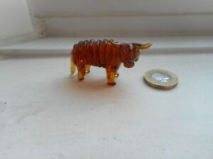 COW, BULL -  BEAUTIFUL MINIATURE GLASS -  BROWN GOLDEN COLOURED HIGHLAND COW 
