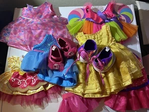 Lote de ropa y zapatos Build a Bear - Imagen 1 de 24
