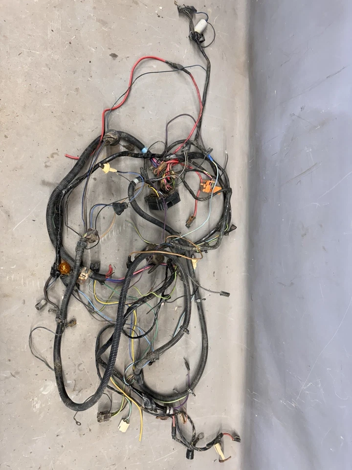 Chevy Vega 1974 1975 Arnés de cableado de faros Faro Luz de cabeza Lámpara Señal OE Foto 1 de 4