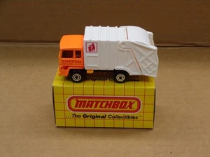 VINTAGE MATCHBOX SUPERFAST MB 36 REFUSE TRUCK - DATED 1979 ~ NOS ! - Picture 1 of 5