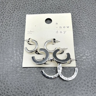 Juego de 3 pares de pendientes de aro de plata A New Day sin níquel pulidos texturizados para mujer Foto 1 de 4