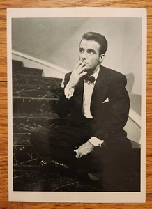 Montgomery Clft actor en 1950 postal PC 1984 sin usar portafolio de celebridades - Imagen 1 de 1
