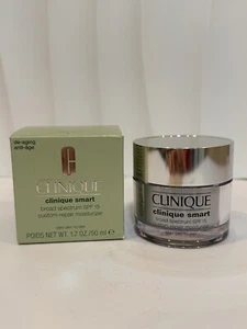 Crema hidratante Clinique Smart SPF 15 reparación personalizada muy seca a seca 1,7 FL OZ/50 ML - Imagen 1 de 4