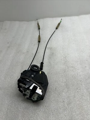 Toyota Prius V 2012 actuador de cierre de puerta de pasajero trasero derecho fabricante original Foto 1 de 4