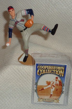 STARTING LINEUP FIGURE WITH CARD--LOOSE--BOB FELLER--1995--4/5 INCHES TALL--L@@K
