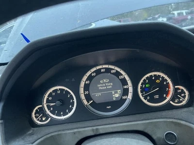 Mercedes Benz E550 2010 velocímetro medidor de instrumentos MPH 125 k W212 sedán 993220 Foto 1 de 4