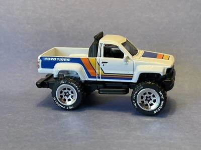 Hot Wheels 2024 Tubular Trucks 1987 Toyota 4x4 Unspun Original Parts - Image 1 of 4