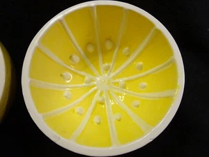Ceramic Grapefruit Bowls 2 - Picture 1 of 7