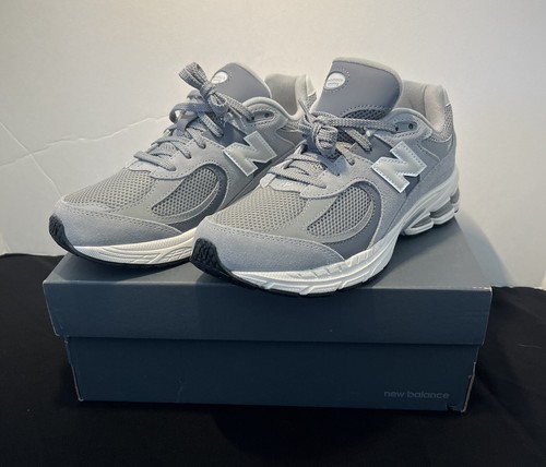 Scarpe da allenamento New Balance 2002 giovani 5 5 grigio su grigio sneaker basse GC2002ST