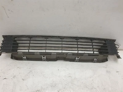 MONTAJE REJILLA INFERIOR MONTADO PARACHOQUES TOYOTA PRIUS V 12-14  Foto 1 de 4