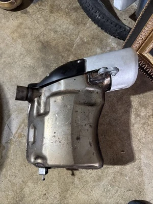 Ducati Monster 797 2018 escape de stock OEM silenciador CAT Foto 1 de 4