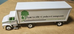 Winross Batesville Casket Company 1:64 1995 USA - Picture 1 of 14