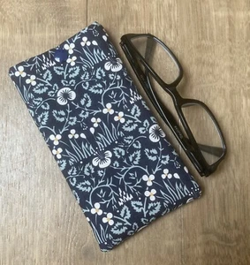 Handmade Fabric Padded Glasses Case Pouch William Morris Eye Bright - Picture 1 of 3