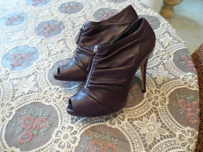 Botín Co Op Barnes New York púrpura profundo acanalado punta abierta talla 40B US10 Foto 1 de 4