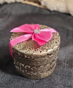 Handmade Floral Metal Mesh Cylinder Decorative Box With Lid - Picture 1 of 6