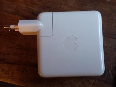Apple 67W USB-C Poweradapter - Bild 1 von 4