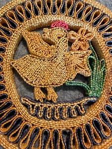 Chicken Hen Trivet Raffia Wicker Straw Vintage 9" Farmhouse Homestead Hot Pad - Picture 1 of 11