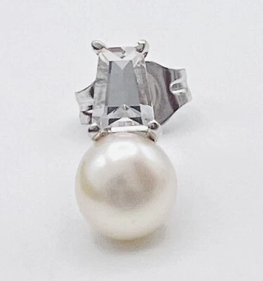 ONE SINGLE J Homan 925 Sterling Silver Pearl White Sapphire Stud Earring - Image 1 of 4