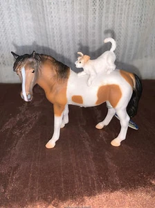 Cavalli modello Breyer serie da collezione Mare e Terrier - Foto 1 di 4