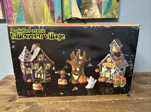 Vintage 7 Pc Ceramic Lighted Halloween Village~Home Collection - Picture 1 of 3