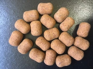 KLEBRIGE KÖDER DIE KRILL DUMBELL WAFTERS - MENGE 20 - 14 mm WAFTERN - Bild 1 von 1